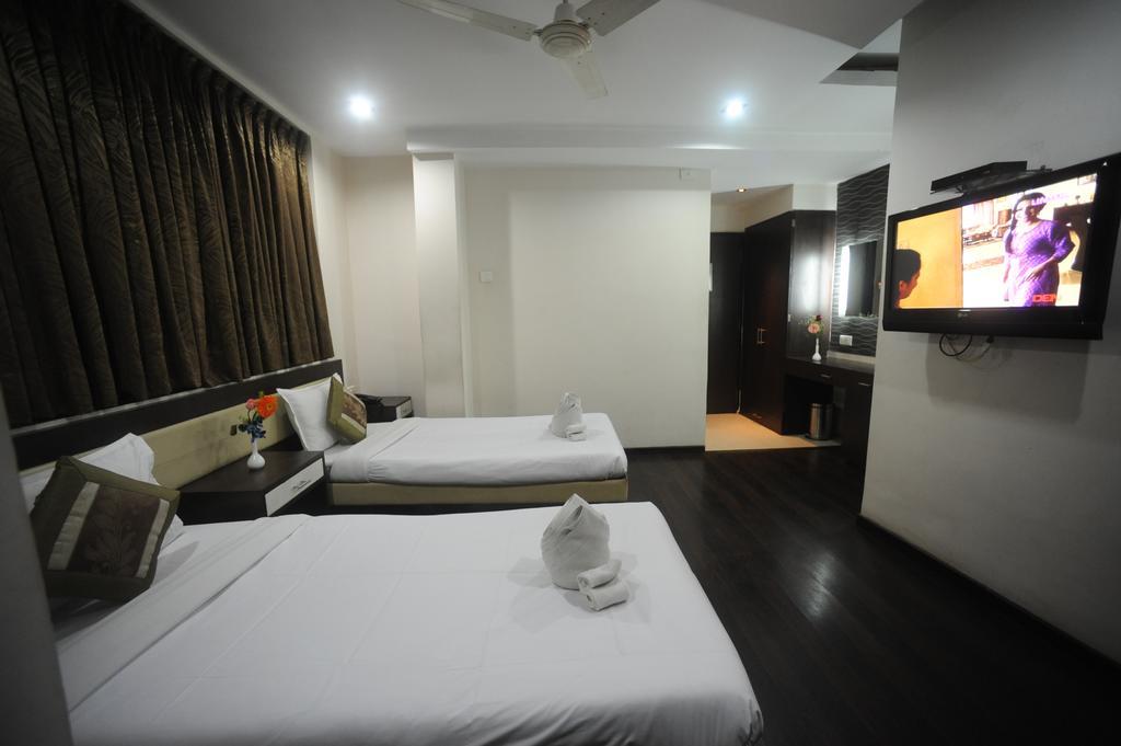 Hotel Lee International Колката Екстер'єр фото