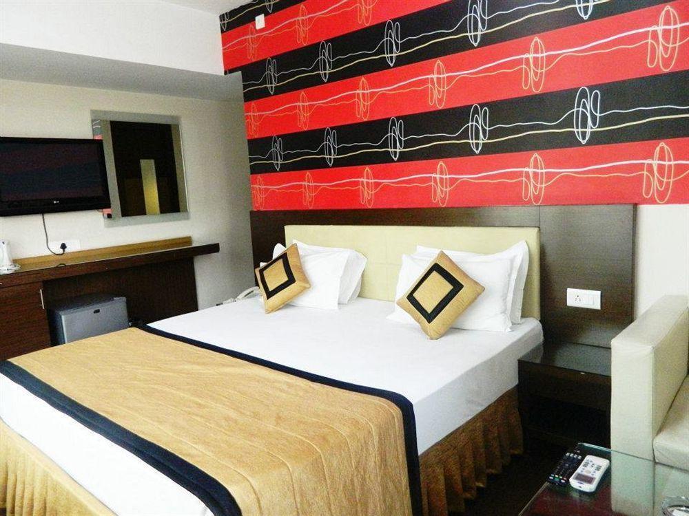 Hotel Lee International Колката Екстер'єр фото