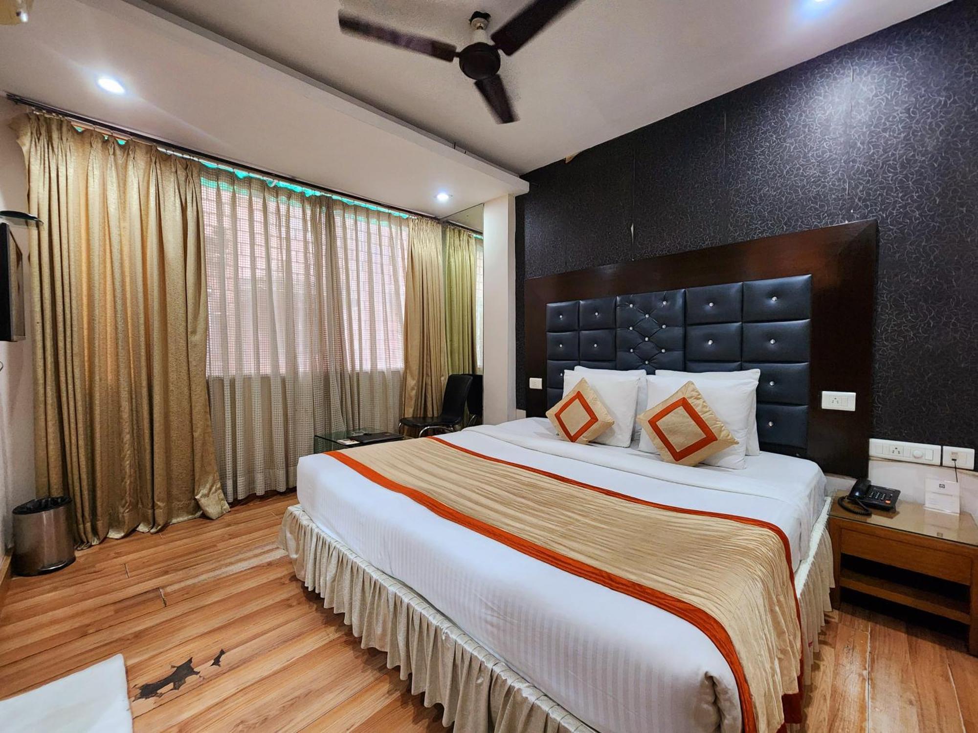Hotel Lee International Колката Екстер'єр фото
