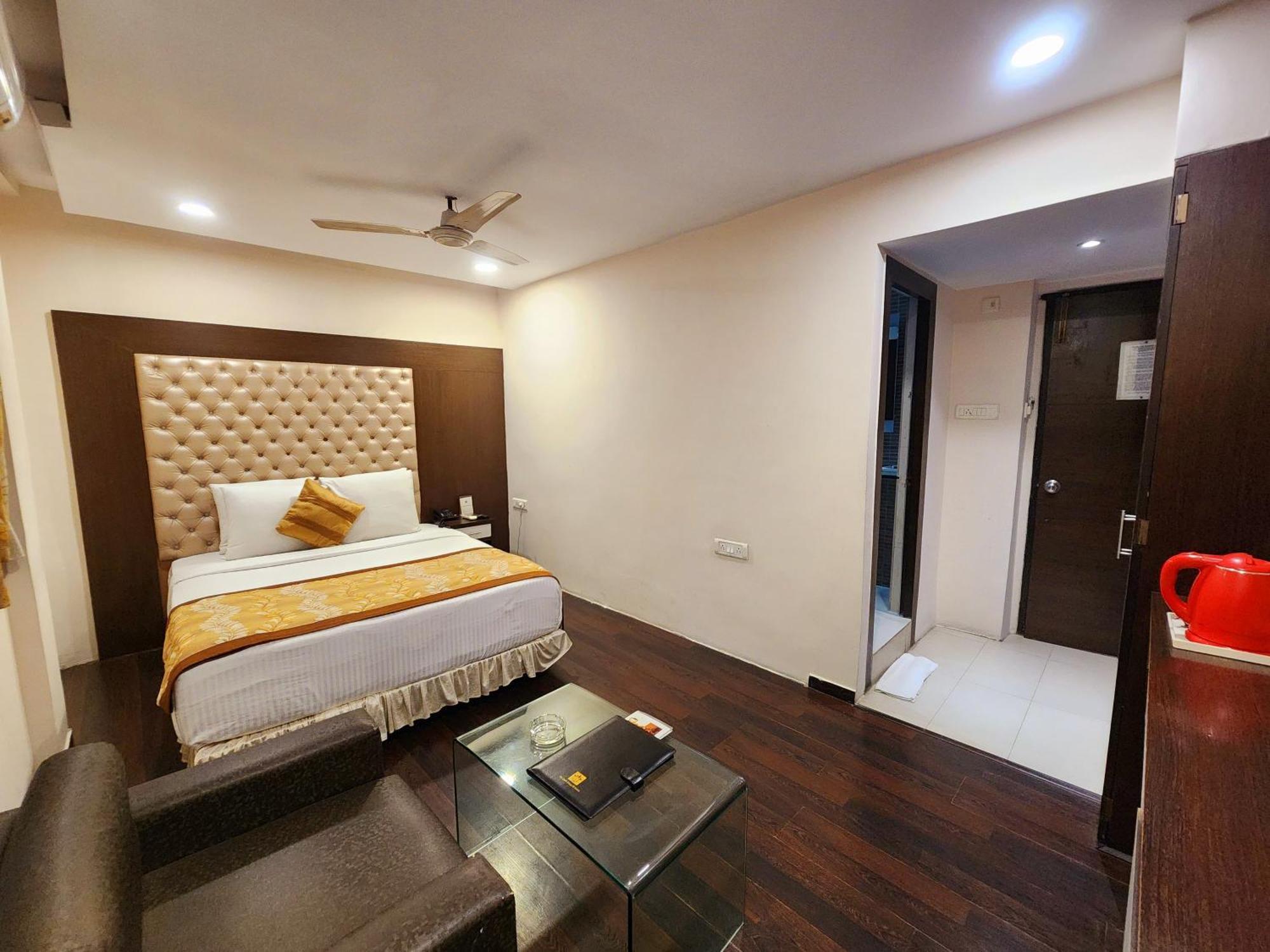 Hotel Lee International Колката Екстер'єр фото