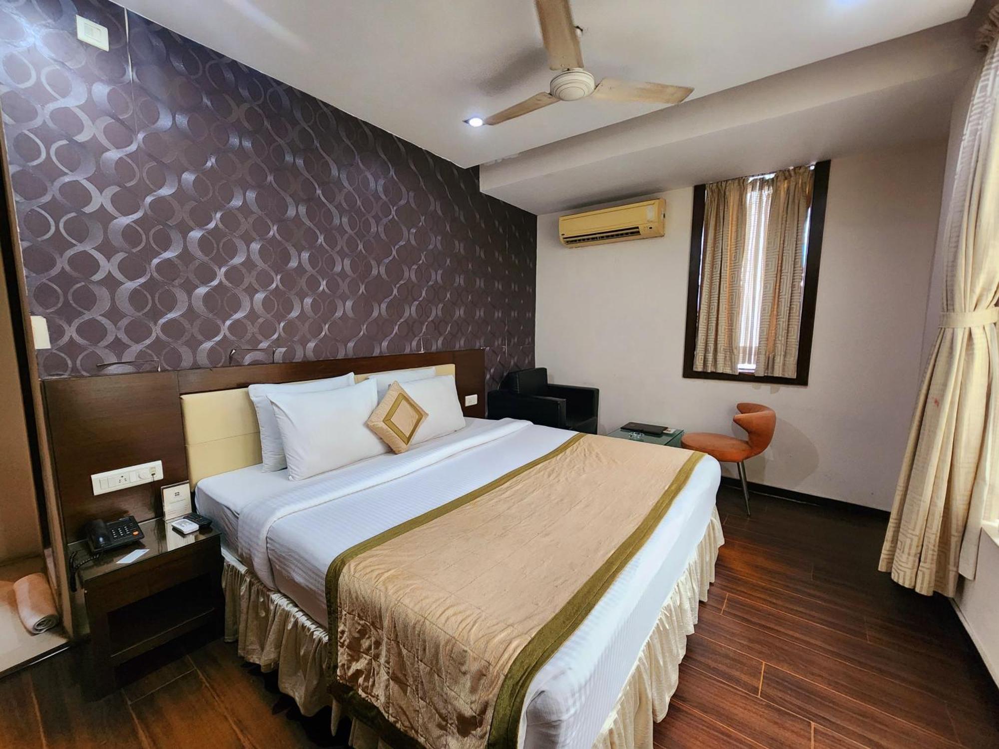Hotel Lee International Колката Екстер'єр фото