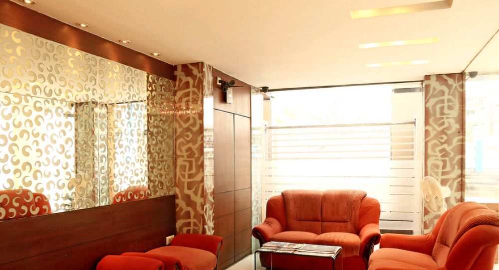 Hotel Lee International Колката Екстер'єр фото